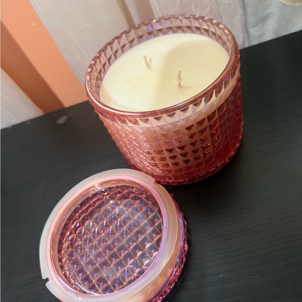 Red Leaf Home Pink Glass Candle Poured in Thailand - Picture 4 of 7